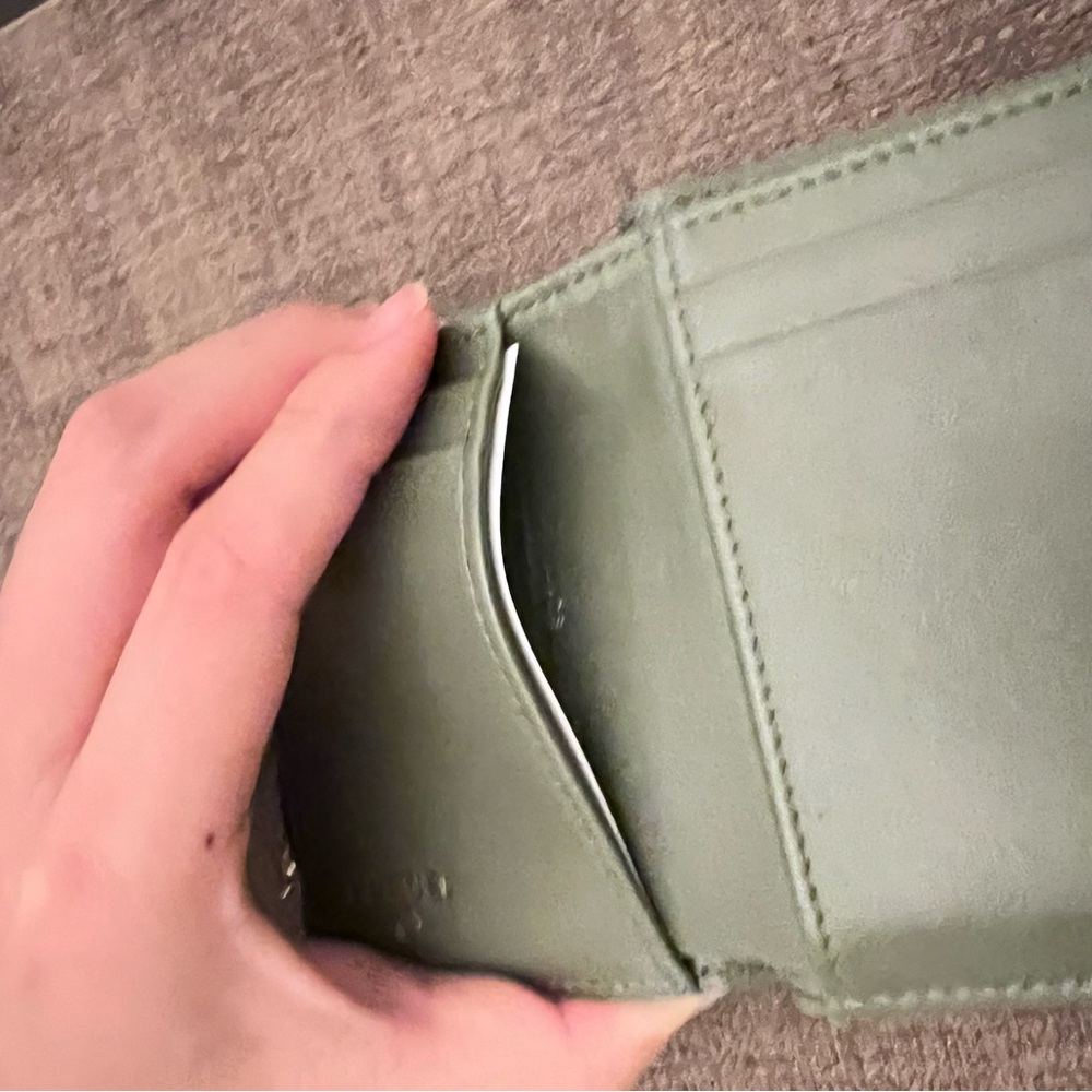 CHANEL Olive Quilted Card Holder - Picture 13 of 14